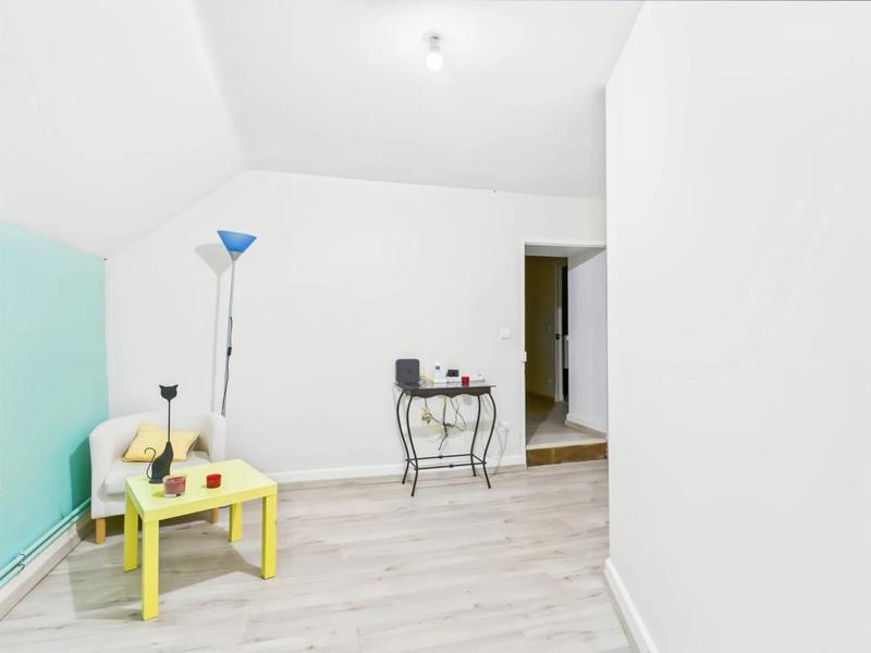 Demeure - 236 m² - 13 pièces