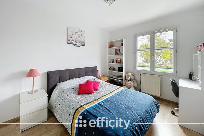 Appartement - 82 m² - 4 pièces