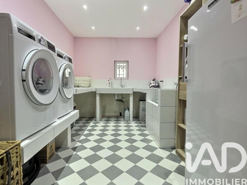 Maison - 185 m² - 6 pièces