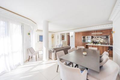 Appartement - 104 m² - 4 pièces