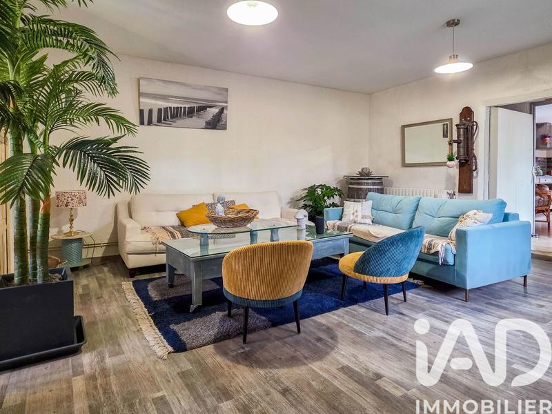 Maison - 225 m² - 9 pièces