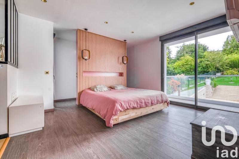 Maison de maîtres - 205 m² - 7 pièces