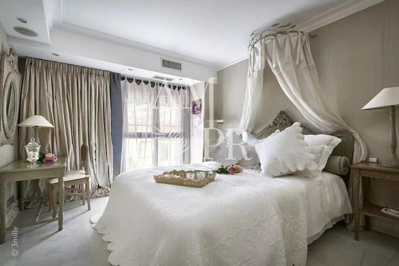 Appartement - 209 m² - 4 pièces