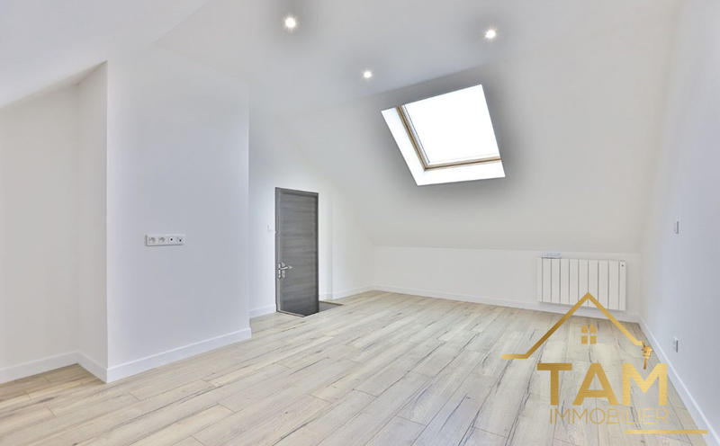 Maison - 180 m² - 5 pièces