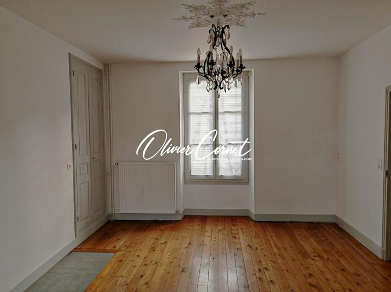 Maison - 161 m² - 7 pièces