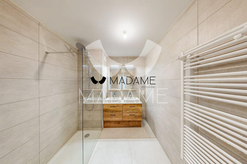 Appartement - 83 m² - 4 pièces