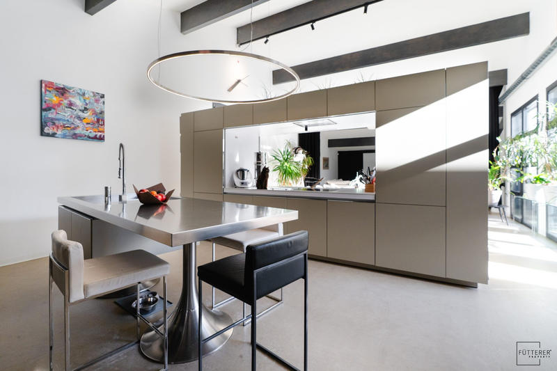 Maison contemporaine - 350 m² - 9 pièces