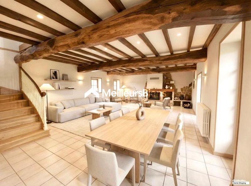 Corps de ferme - 250 m² - 7 pièces