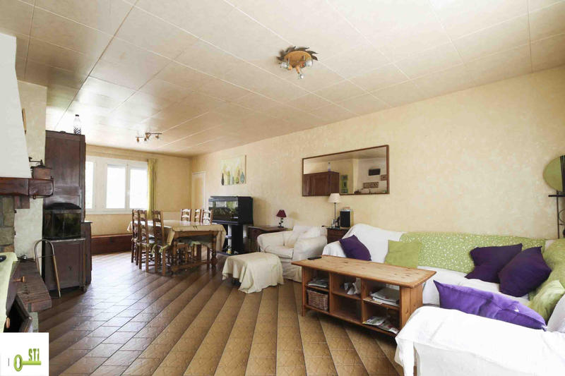 Maison - 151 m² - 8 pièces