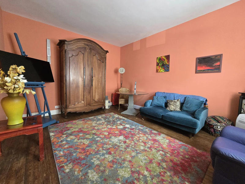 Maison - 220 m² - 9 pièces