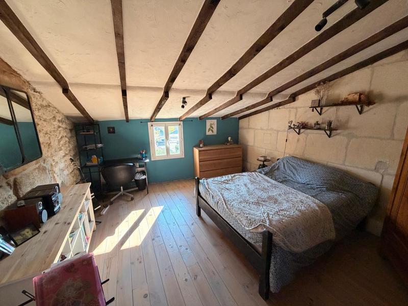 Maison - 220 m² - 6 pièces