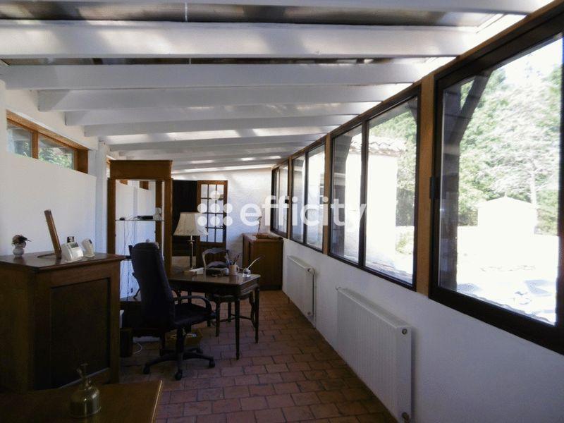 Demeure - 450 m² - 12 pièces