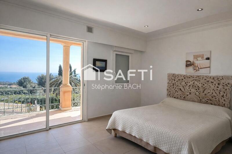 Villa - 356 m² - 8 pièces