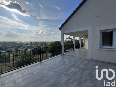 Maison - 200 m² - 8 pièces