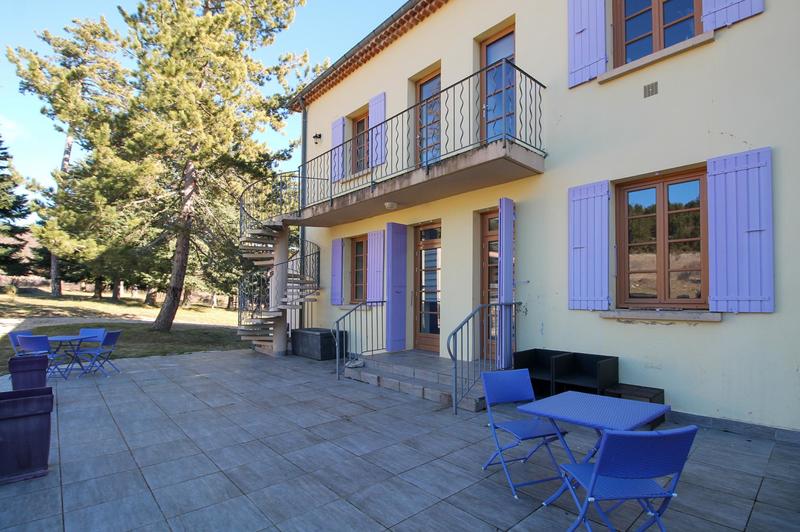 Appartement - 140 m² - 6 pièces