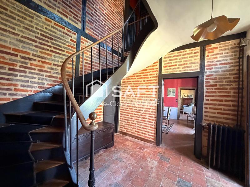 Propriété - 279 m² - 8 pièces