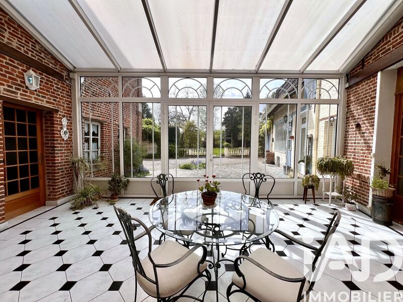 Maison de ville - 202 m² - 7 pièces