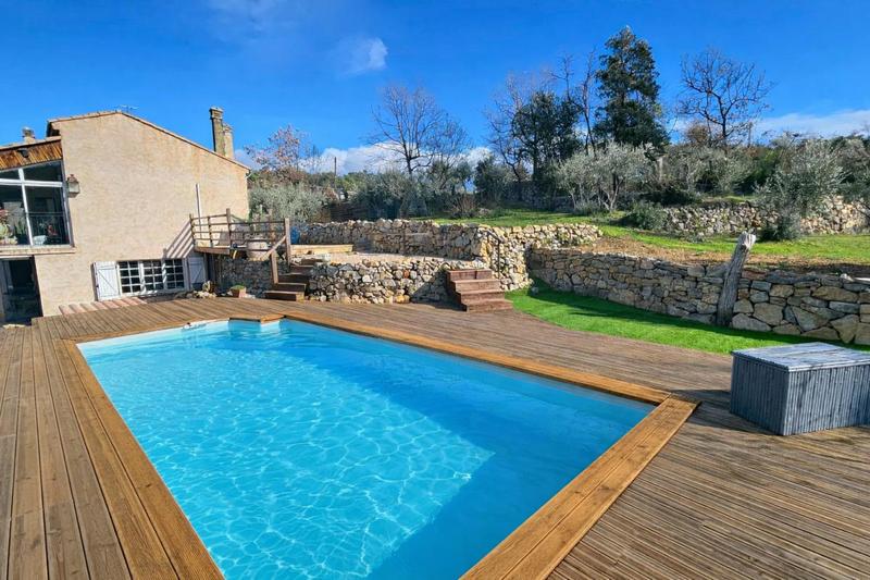 Maison - 141 m² - 6 pièces