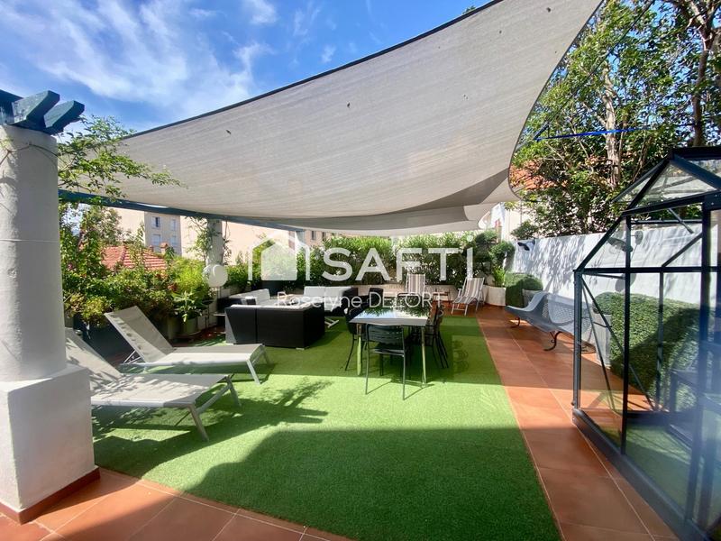 Maison de maîtres - 210 m² - 9 pièces