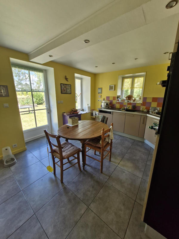 Maison - 200 m² - 9 pièces