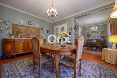 Maison - 206 m² - 7 pièces