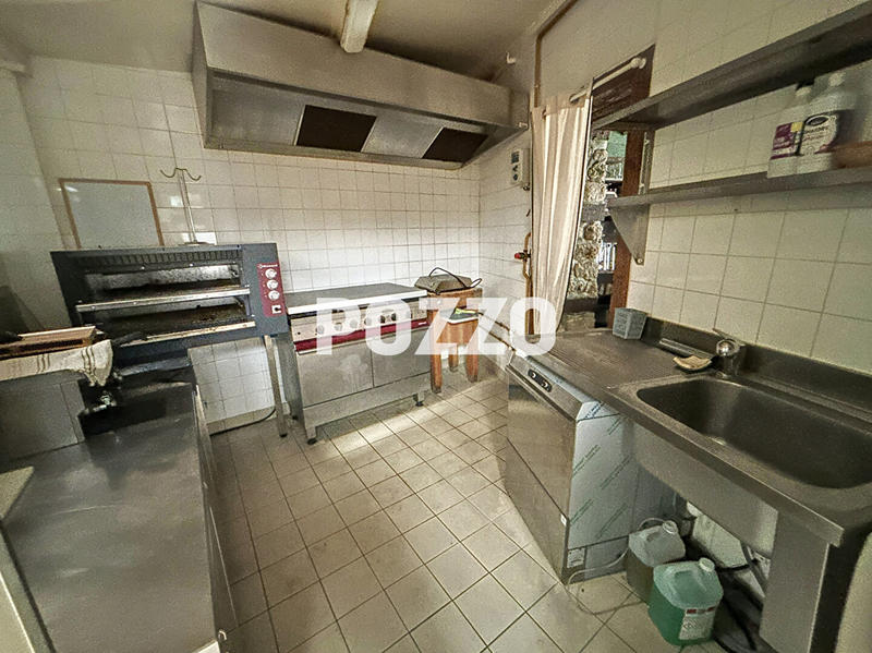 Immeuble - 5 pièces