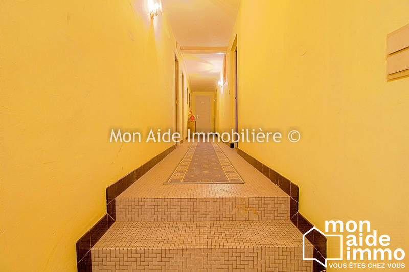 Villa - 500 m² - 12 pièces