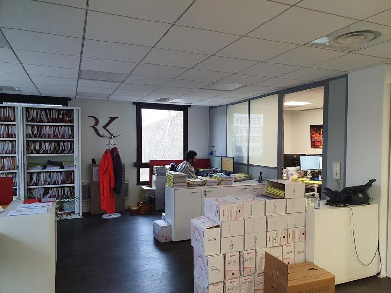 Local d'activités - 185 m² - 11 pièces