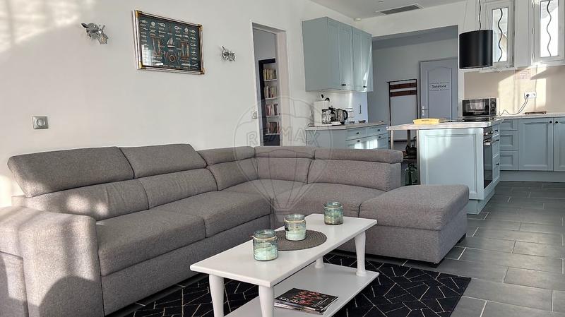 Maison - 105 m² - 6 pièces