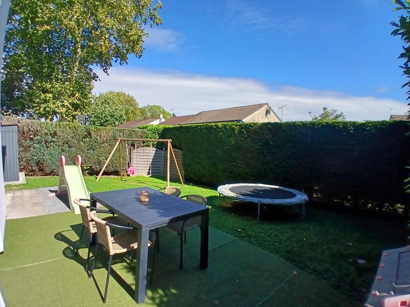 Maison - 98 m² - 5 pièces