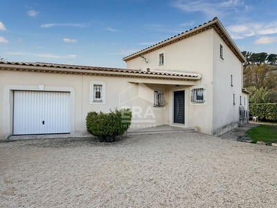 Maison - 145 m² - 6 pièces