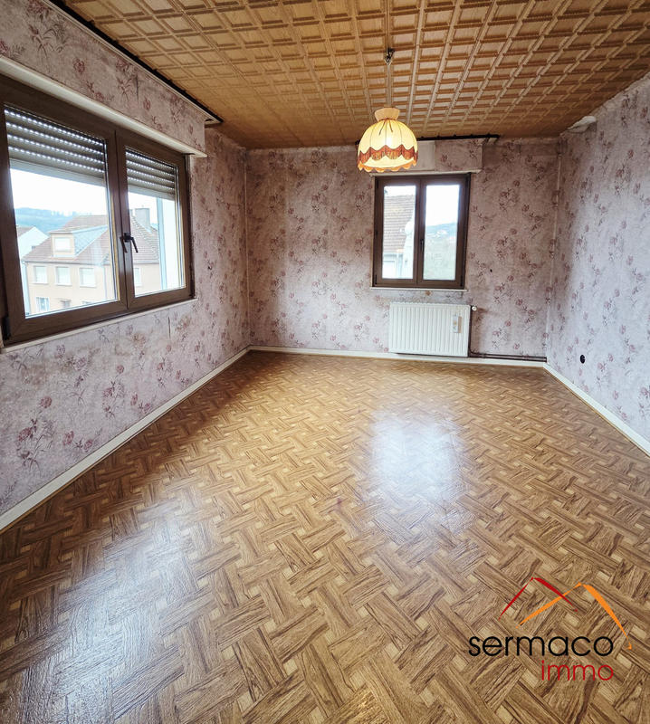 Maison - 80 m² - 5 pièces