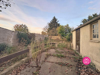 Maison - 111 m² - 6 pièces