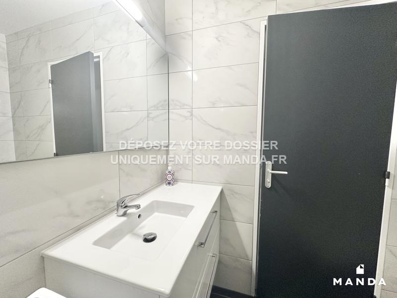 Chambre - 10 m² - 4 pièces