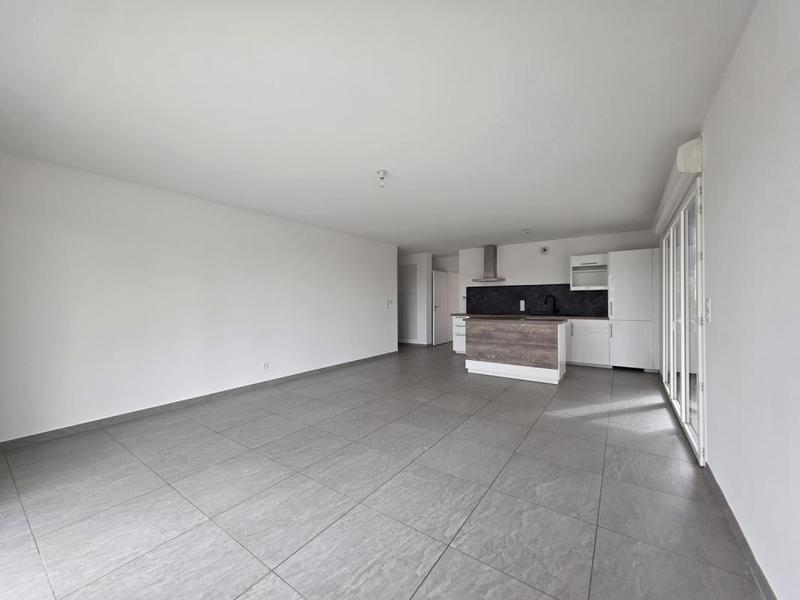 Appartement - 75 m² - 3 pièces