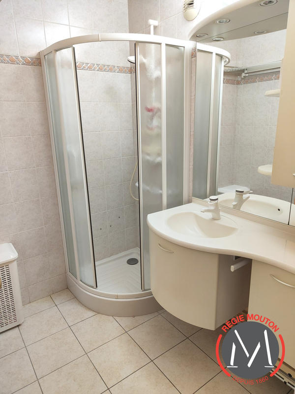 Appartement - 100 m² - 4 pièces