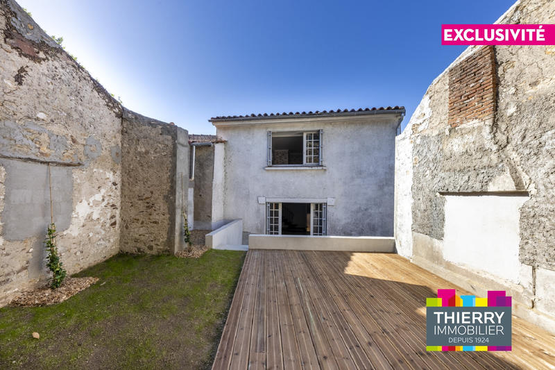 Maison - 95 m² - 4 pièces