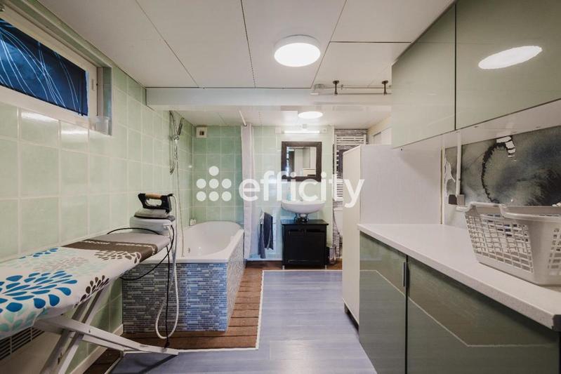 Maison - 168 m² - 6 pièces