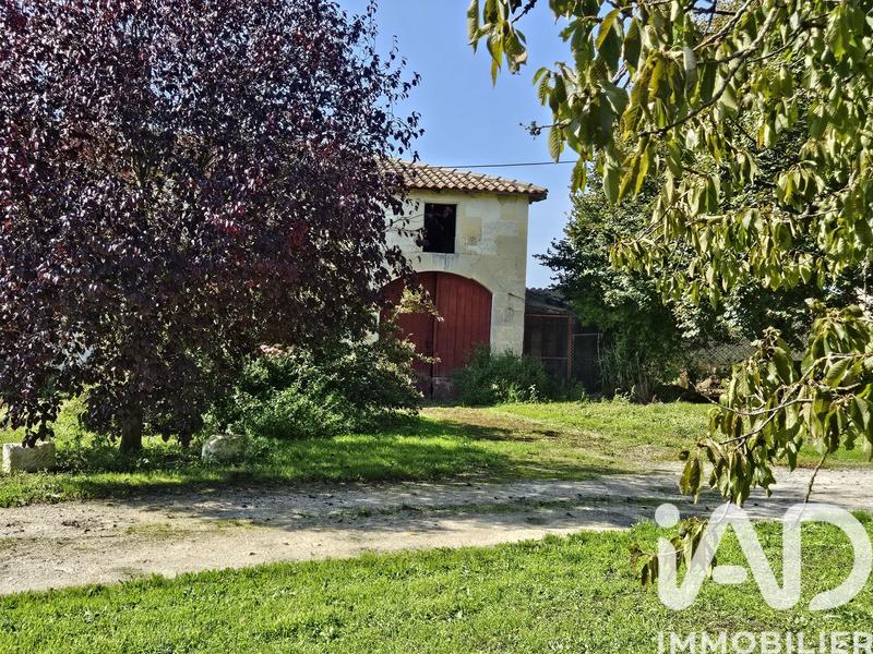 Maison - 301 m² - 8 pièces