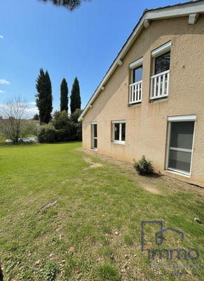 Villa - 300 m² - 9 pièces