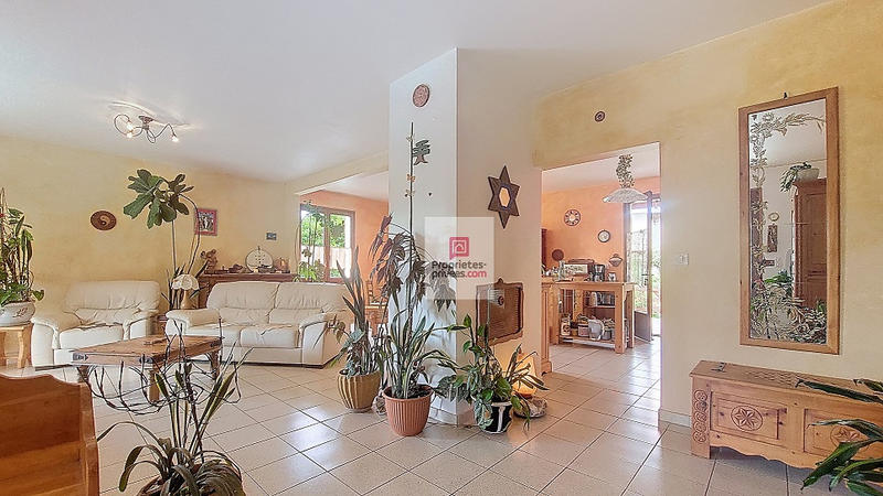 Maison - 151 m² - 6 pièces