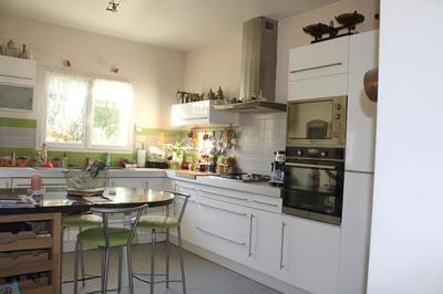 Maison - 159 m² - 8 pièces