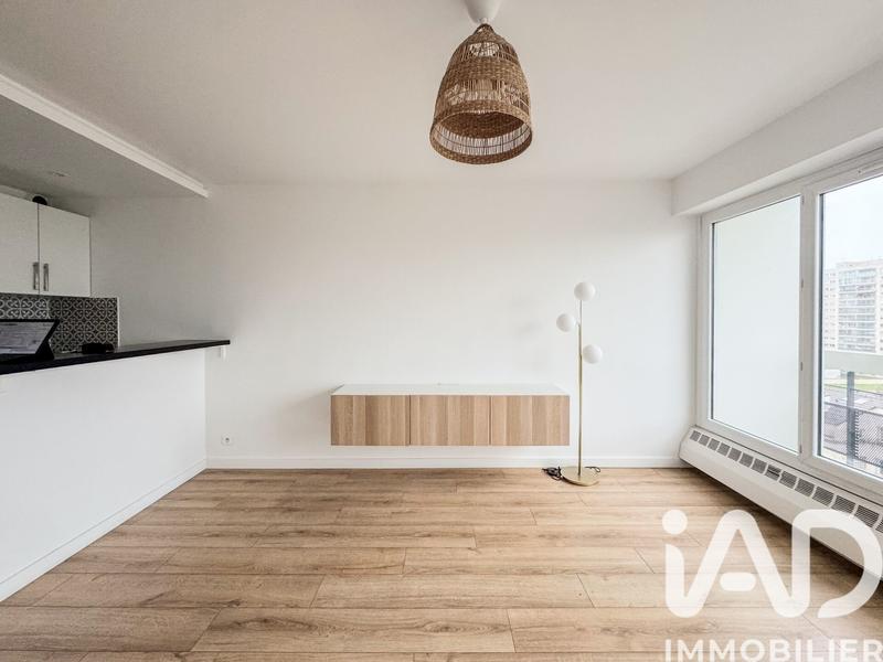 Studio - 25 m² - 1 pièce