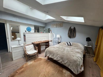 Maison - 183 m² - 7 pièces