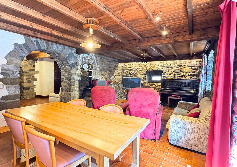 Maison - 236 m² - 10 pièces