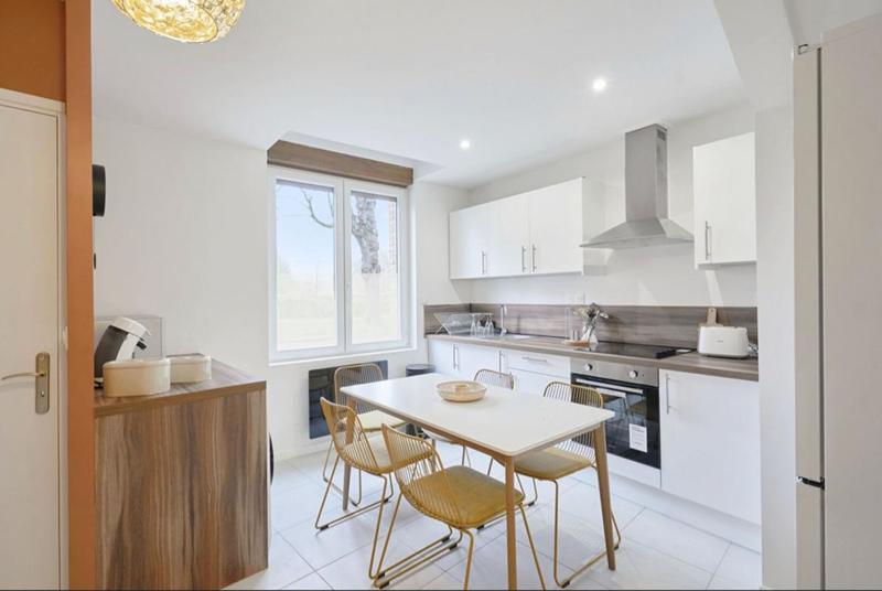 Maison - 93 m² - 6 pièces