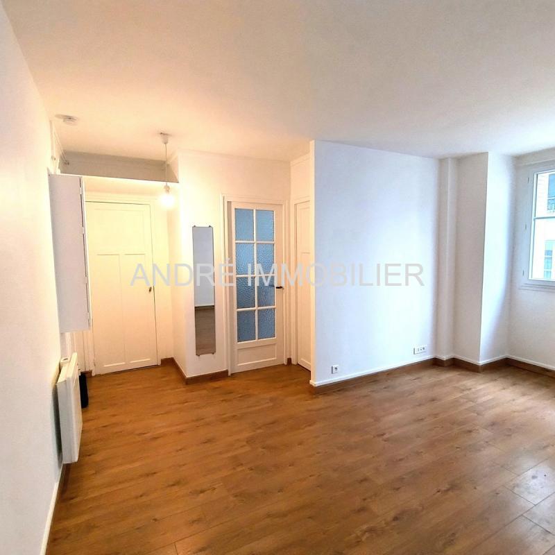 Studio - 28 m² - 1 pièce