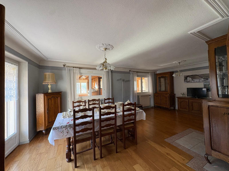 Maison - 130 m² - 7 pièces