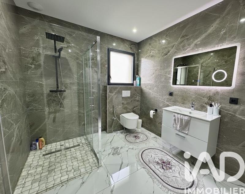 Maison - 146 m² - 5 pièces