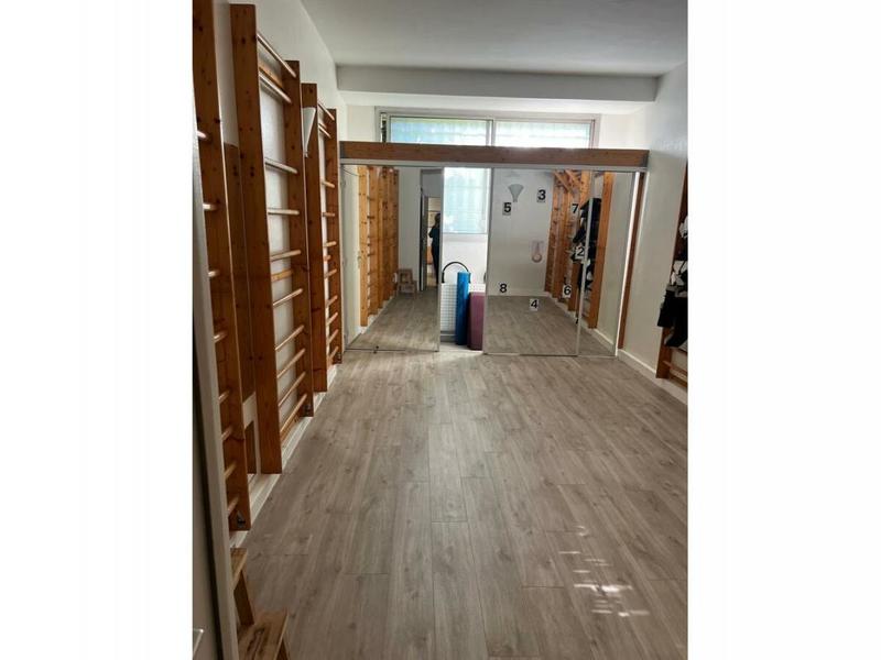 Local commercial - 252 m² - 11 pièces